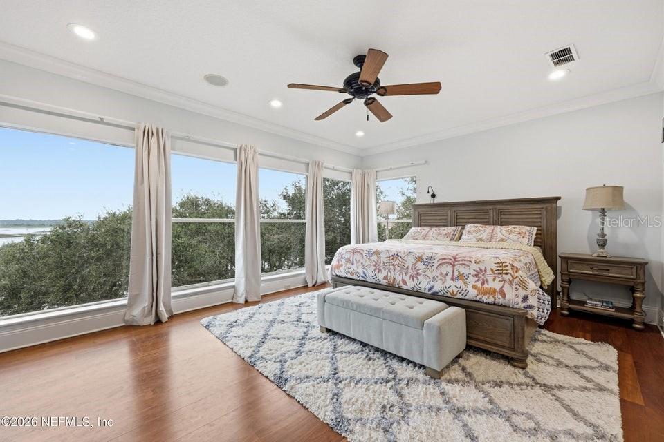 Image 54 of 99 For 7149 Middleton Avenue