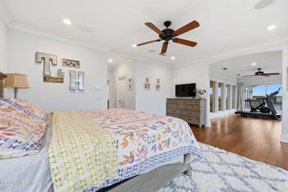 Image 55 of 99 For 7149 Middleton Avenue