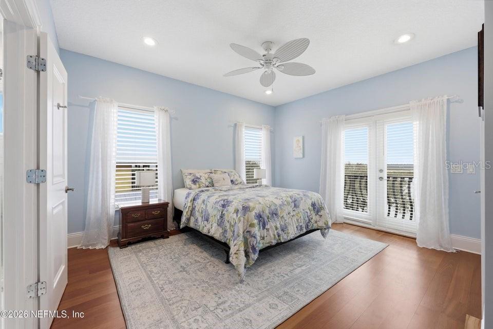 Image 71 of 99 For 7149 Middleton Avenue