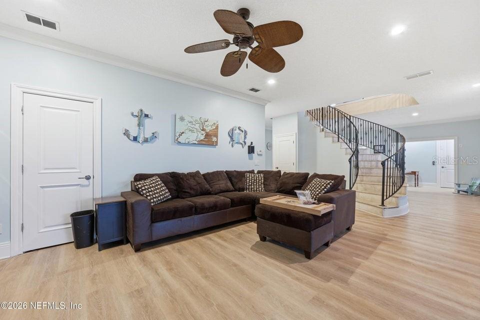 Image 80 of 99 For 7149 Middleton Avenue