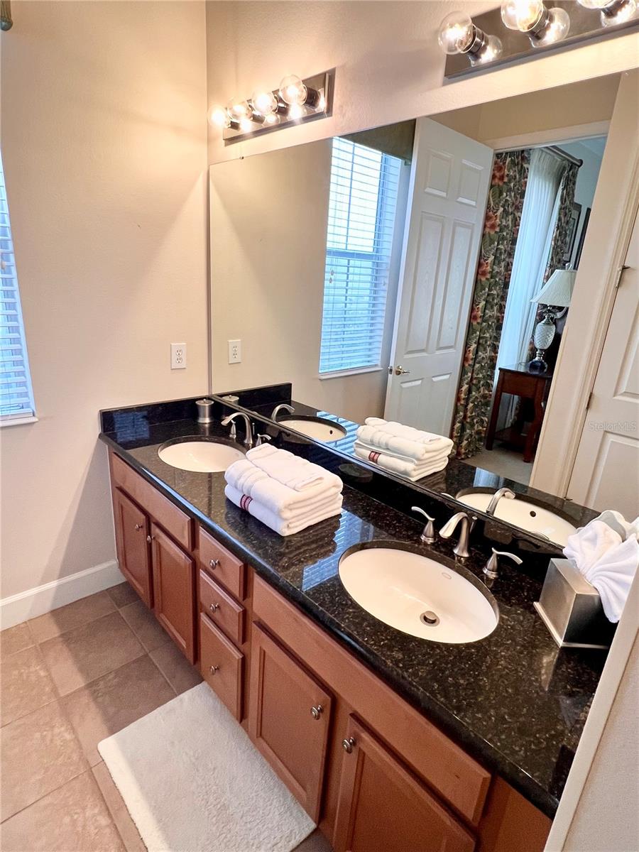 Image 10 of 24 For 1406 Reunion Boulevard