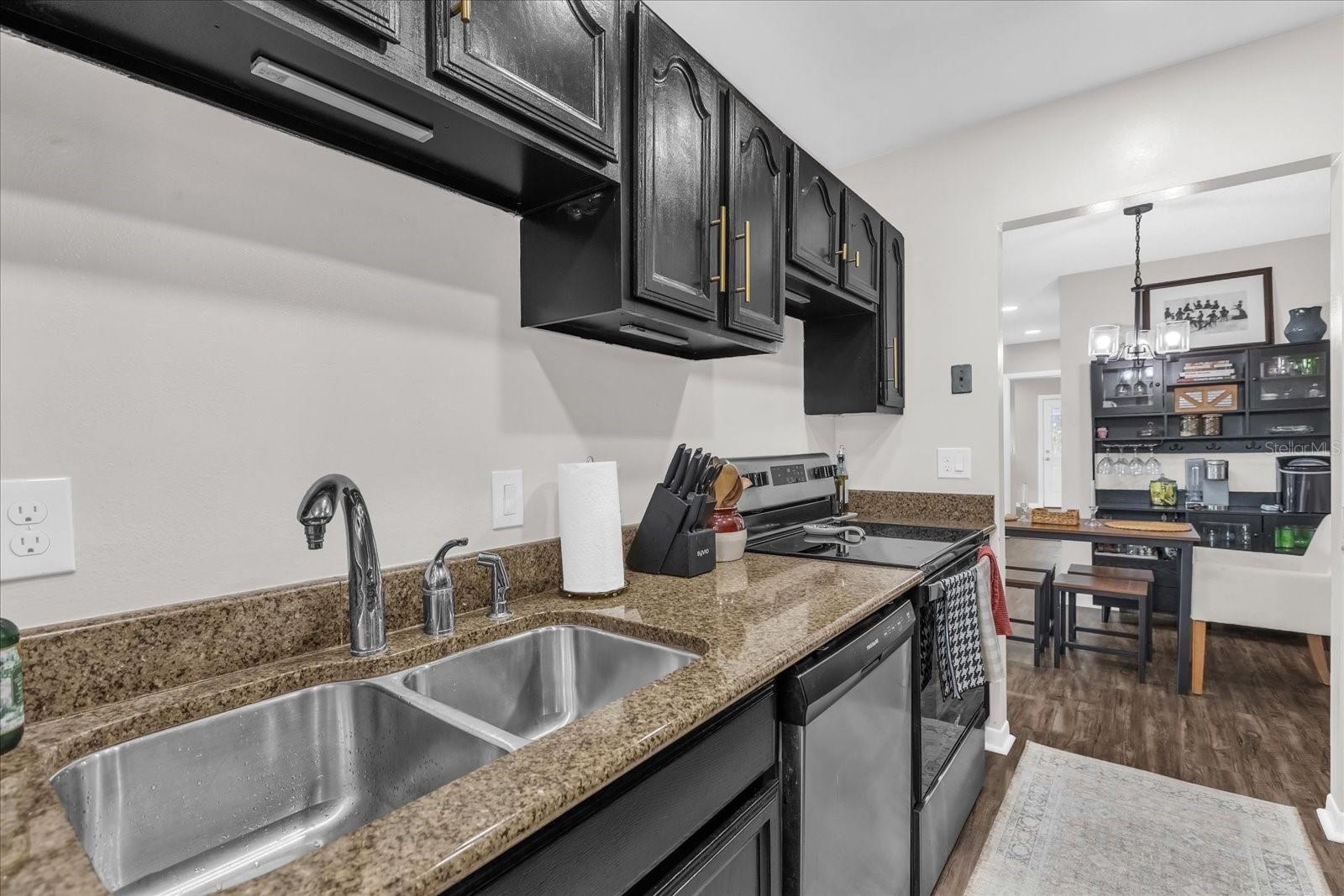 Image 10 of 27 For 11137 Acme Drive 207 A