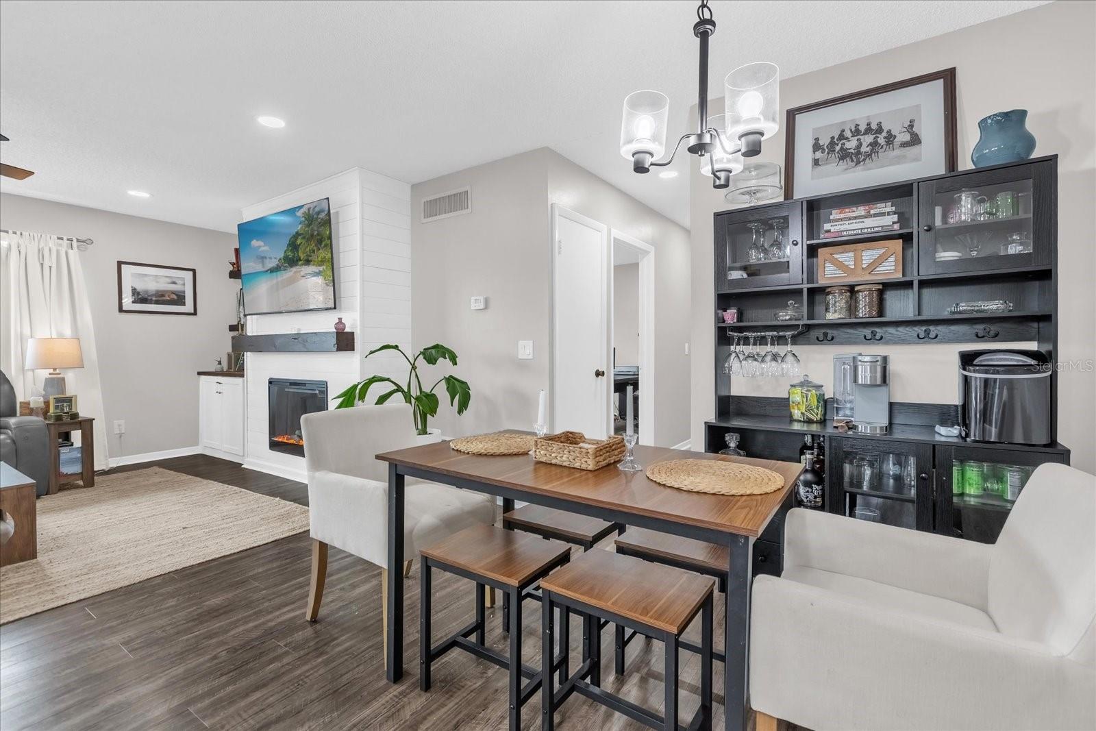 Image 11 of 27 For 11137 Acme Drive 207 A