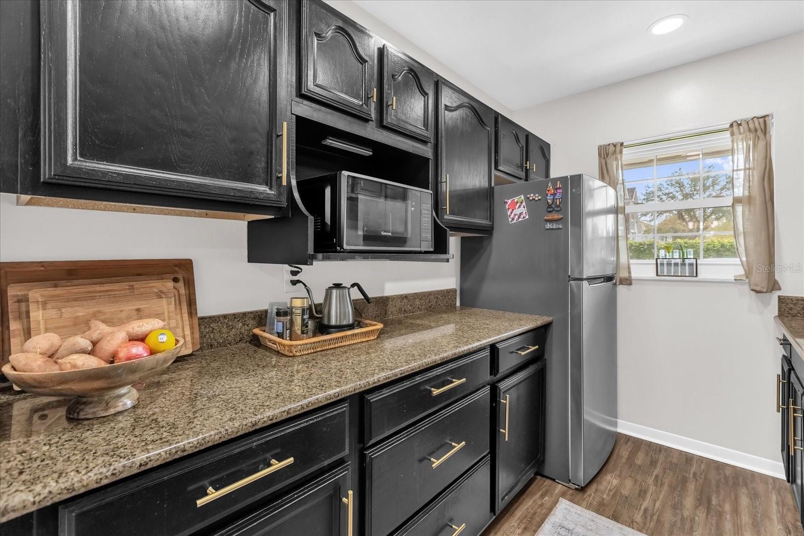 Image 9 of 27 For 11137 Acme Drive 207 A