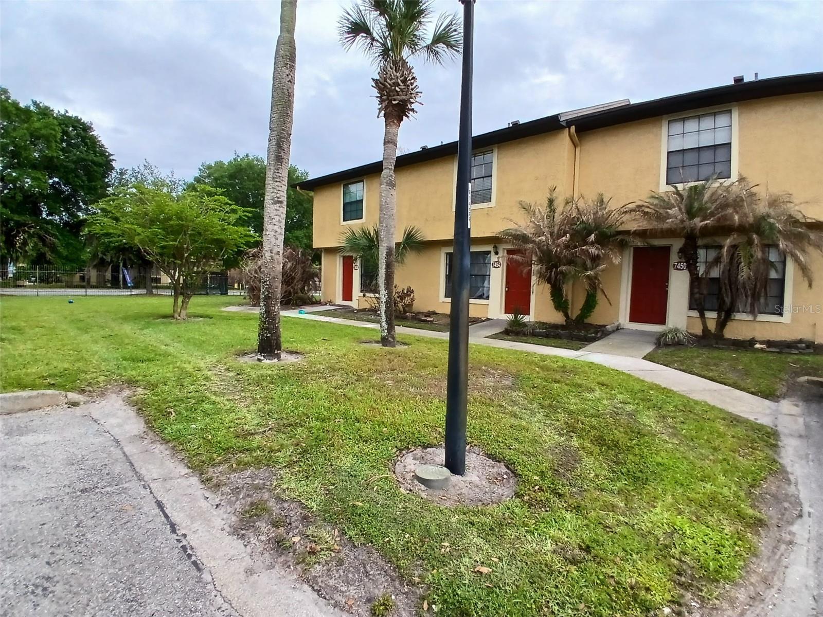 Image 2 of 29 For 7454 Wynnewood Square 188