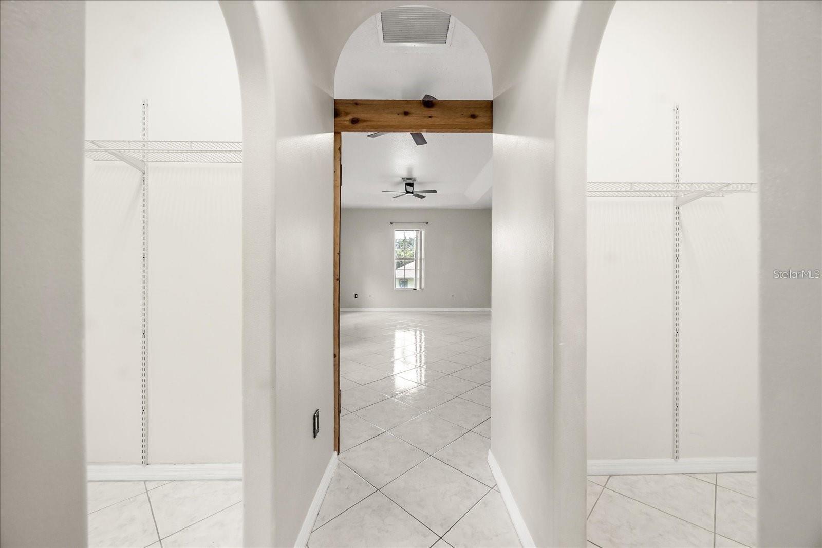 Image 16 of 23 For 13848 Vista Del Lago Boulevard