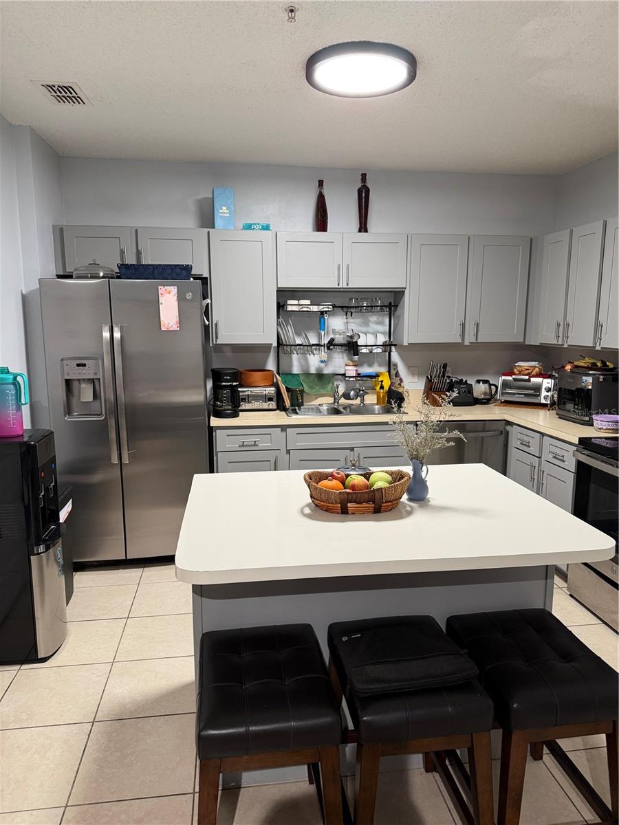 Image 4 of 15 For 2048 Cypress Bay Boulevard