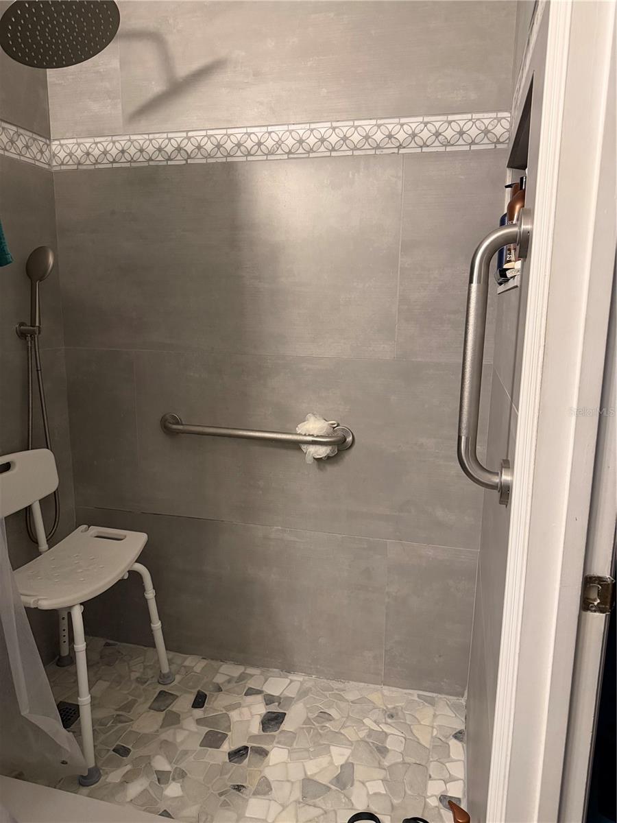 Image 8 of 15 For 2048 Cypress Bay Boulevard