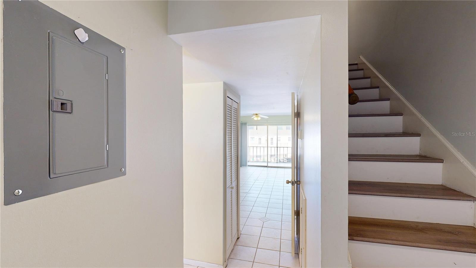 Image 13 of 29 For 404 Orlando Avenue 8b