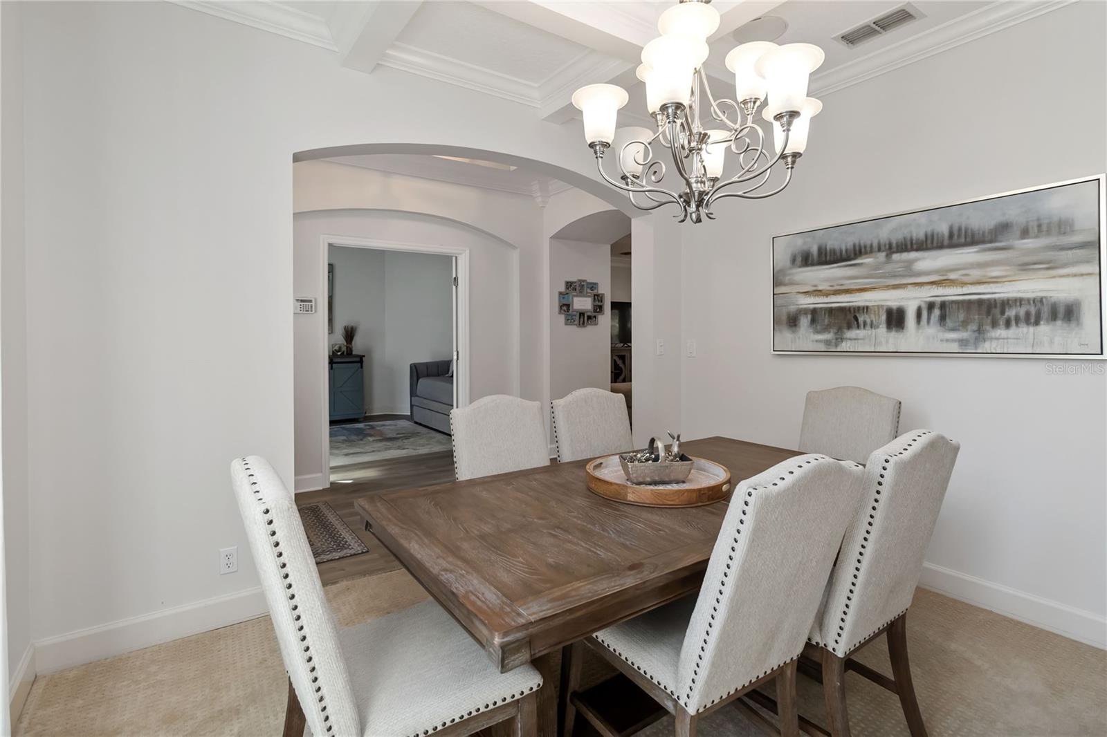 Image 15 of 32 For 440 Victoria Park Drive