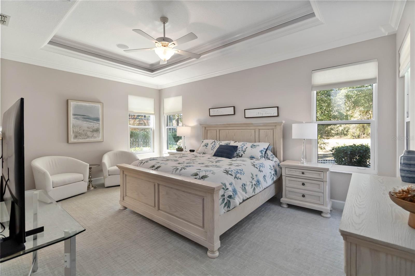 Image 17 of 32 For 440 Victoria Park Drive