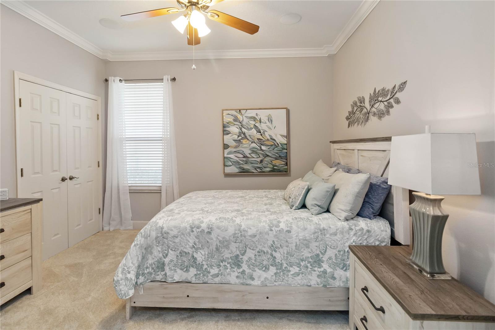 Image 22 of 32 For 440 Victoria Park Drive