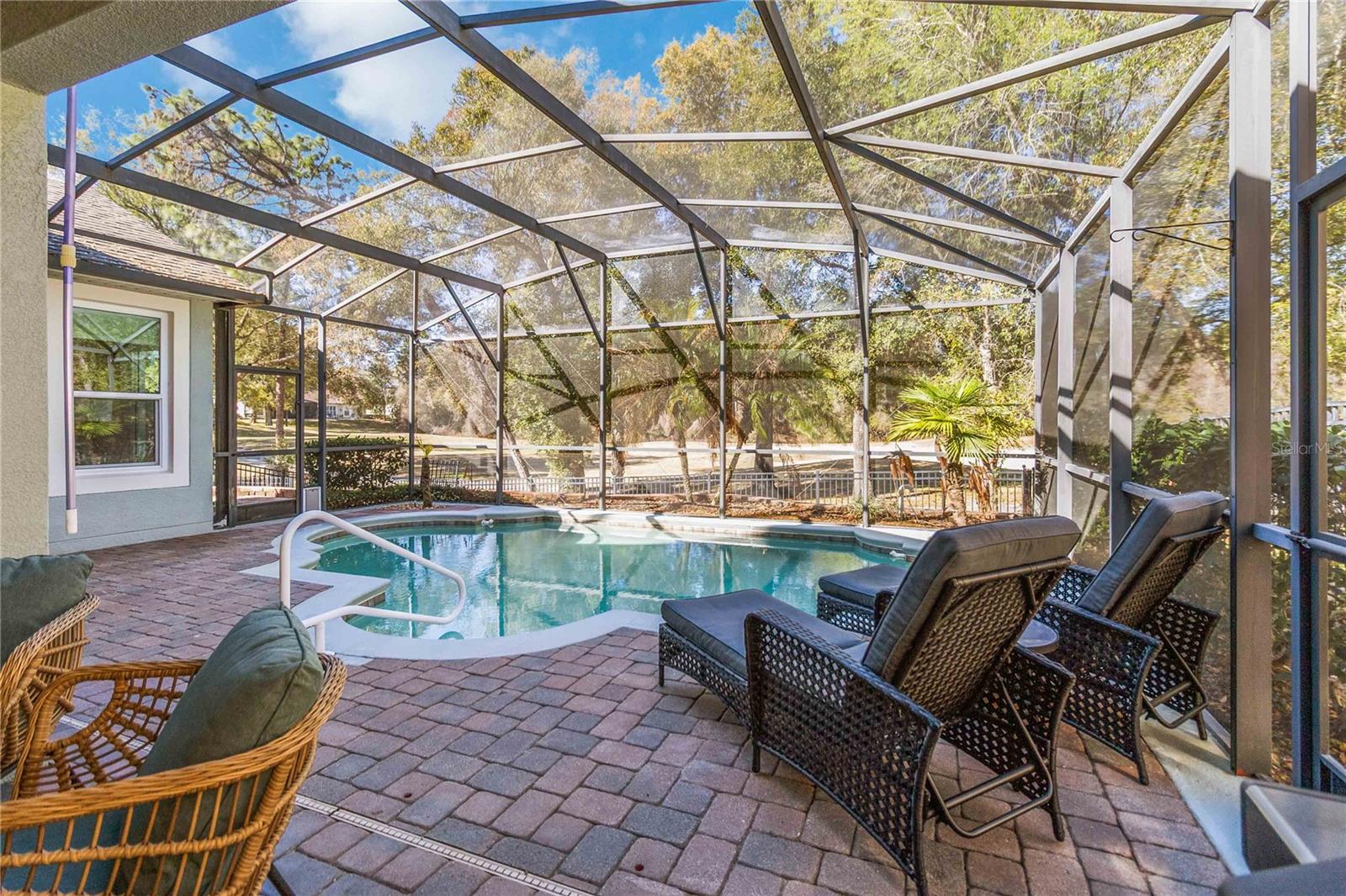 Image 31 of 32 For 440 Victoria Park Drive