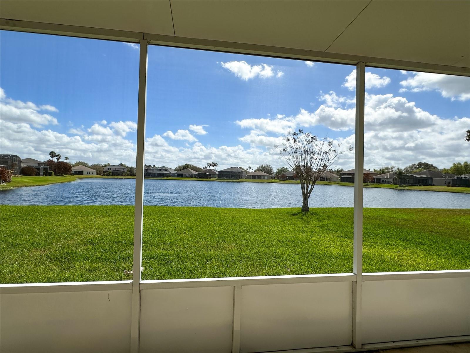 Image 18 of 26 For 2621 Shirehall Lane