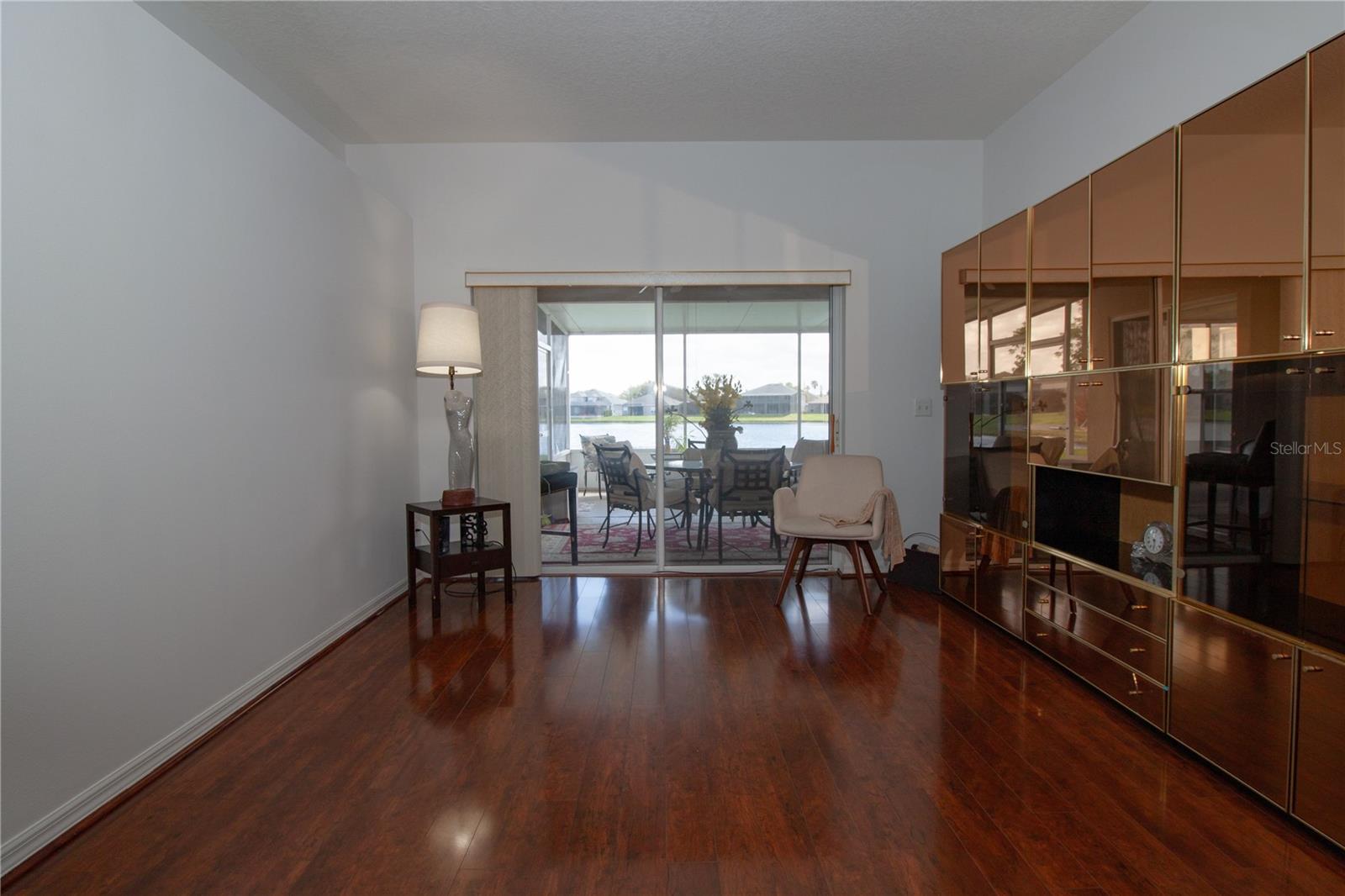 Image 6 of 26 For 2621 Shirehall Lane