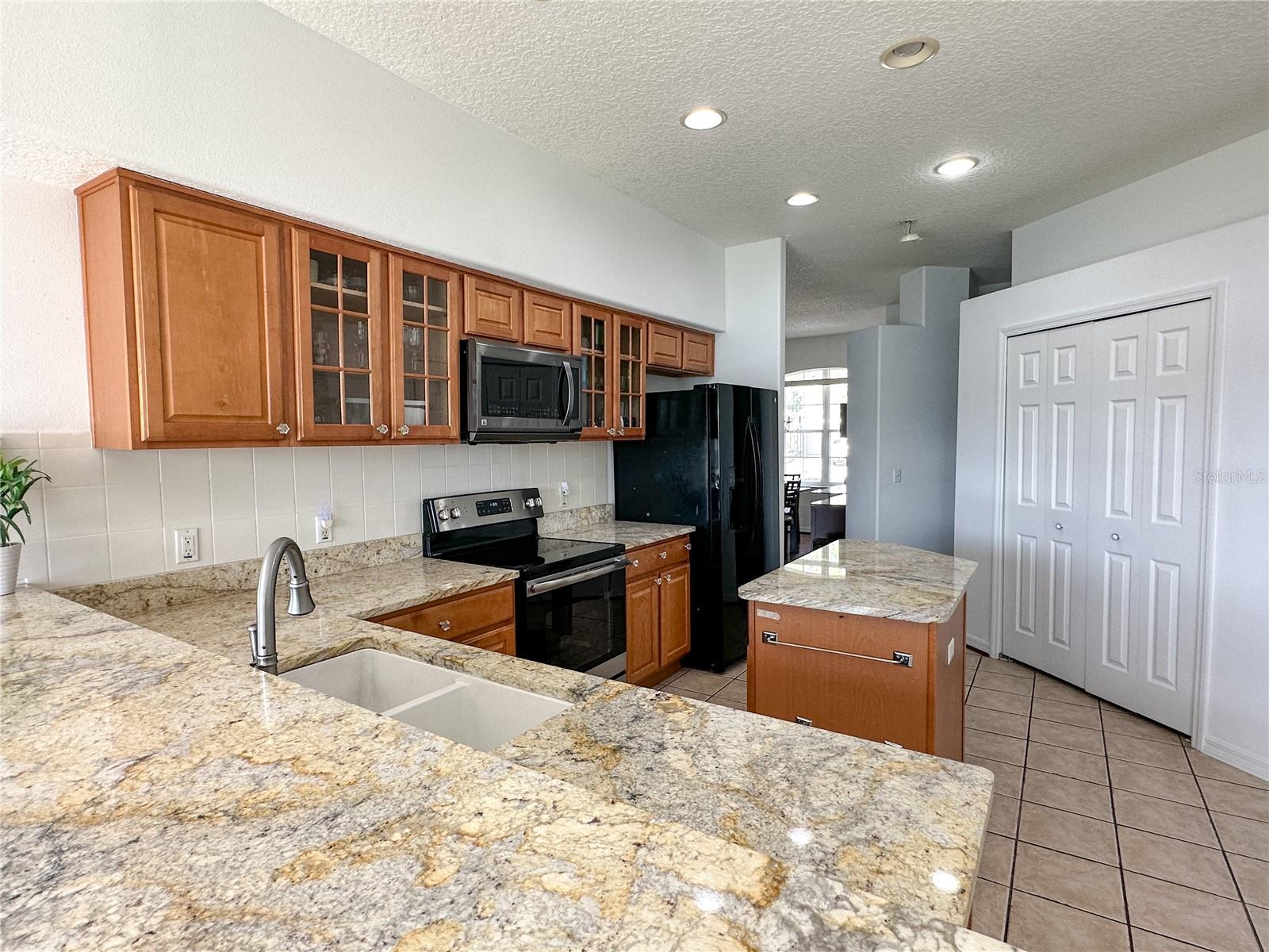 Image 9 of 26 For 2621 Shirehall Lane