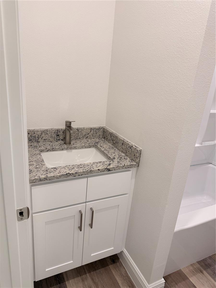 Image 21 of 30 For 2207 Mccarthy Avenue