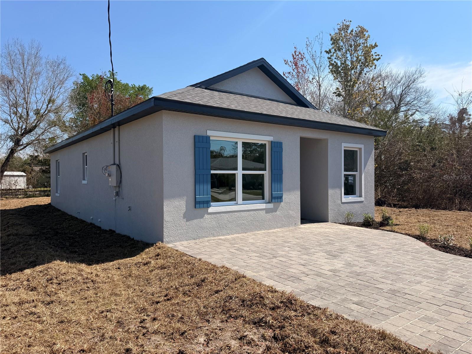 Image 4 of 30 For 2207 Mccarthy Avenue