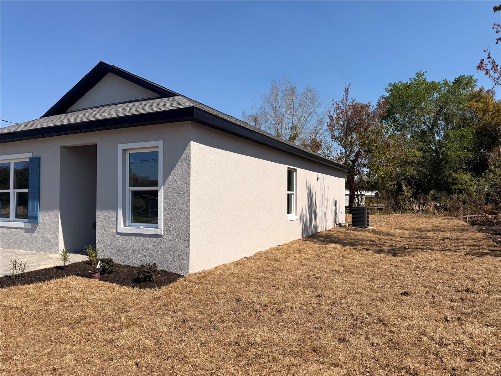 Image 7 of 30 For 2207 Mccarthy Avenue