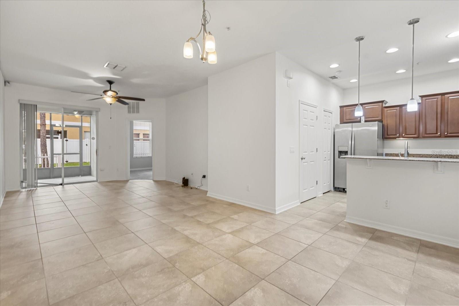 Image 4 of 39 For 14235 Desert Haven Street 3503