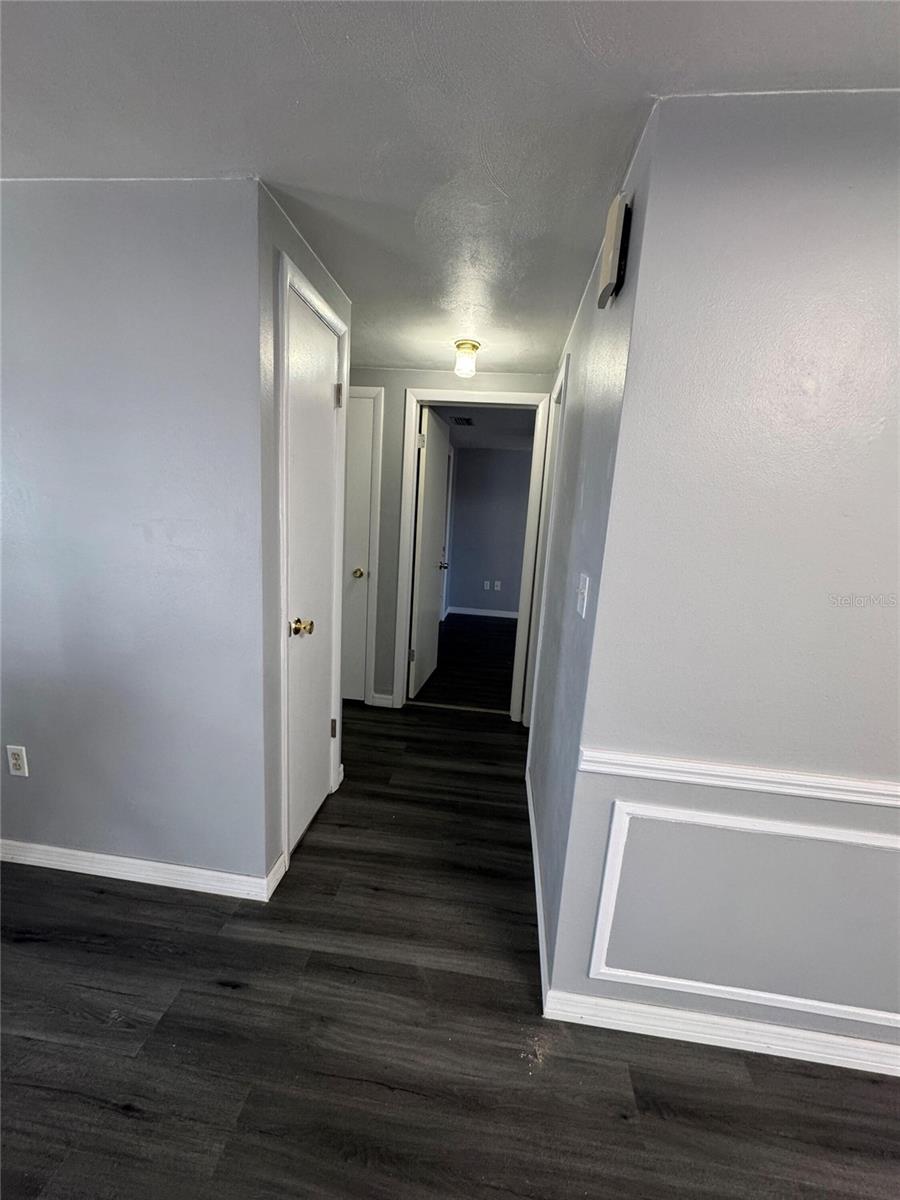 Image 11 of 33 For 4025 Grayton Drive