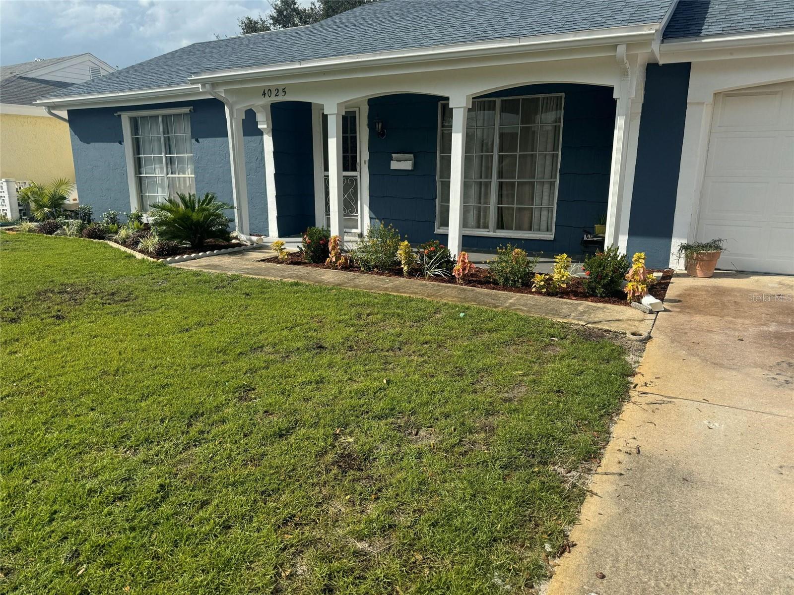 Image 2 of 33 For 4025 Grayton Drive