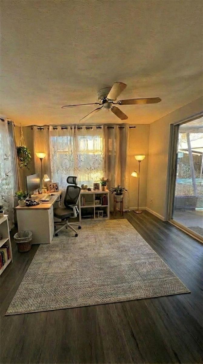 Image 21 of 33 For 4025 Grayton Drive