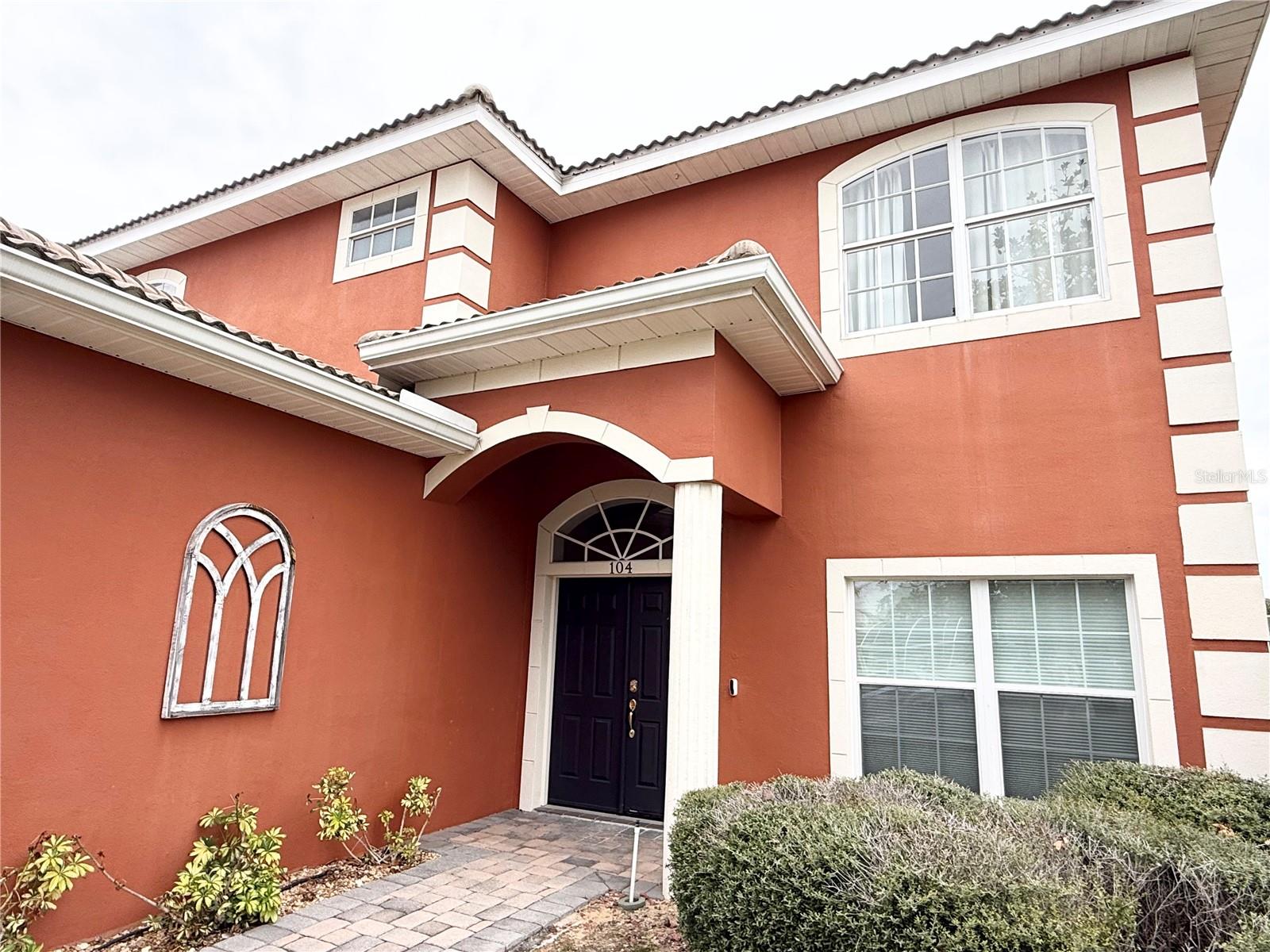 Image 2 of 41 For 104 Vista Loop