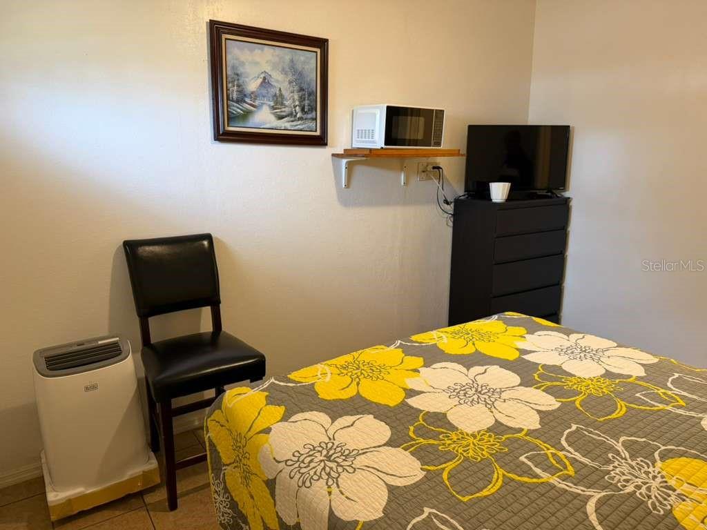 Image 3 of 10 For 706 Bogie Court