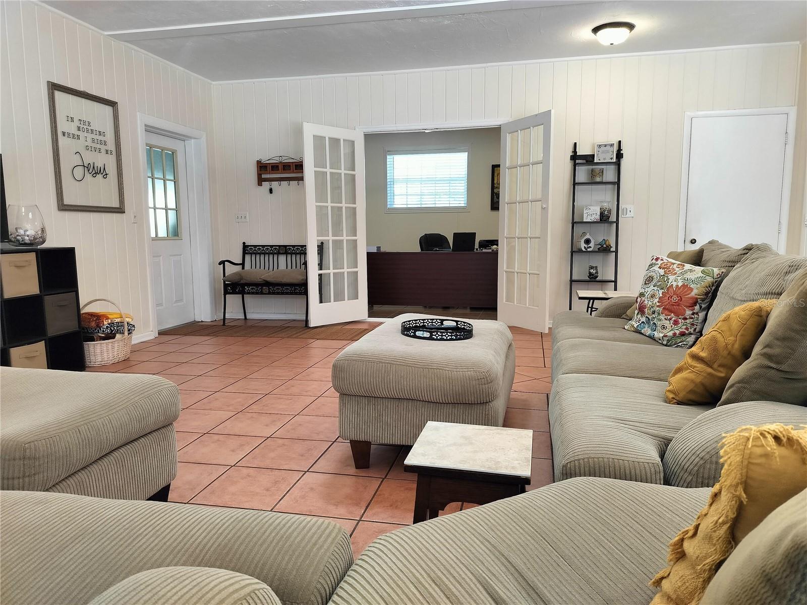 Image 17 of 36 For 450 58th Street