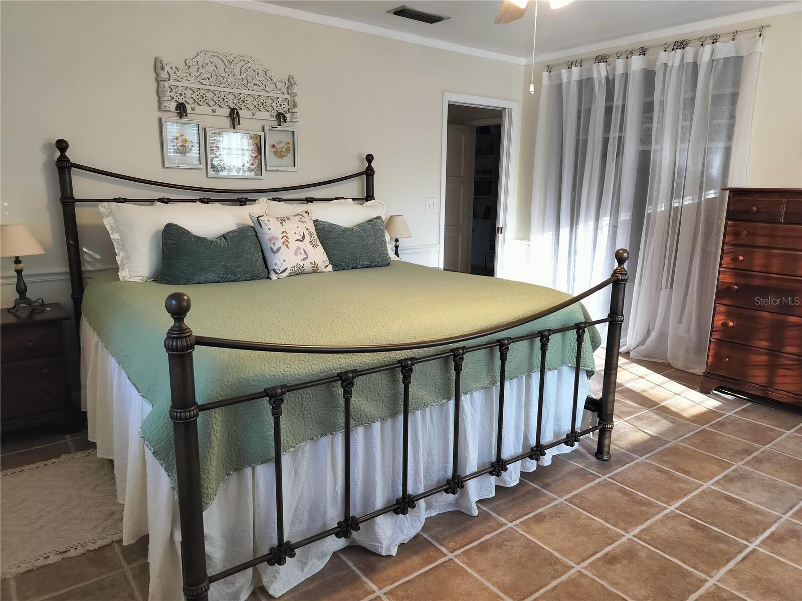 Image 20 of 36 For 450 58th Street