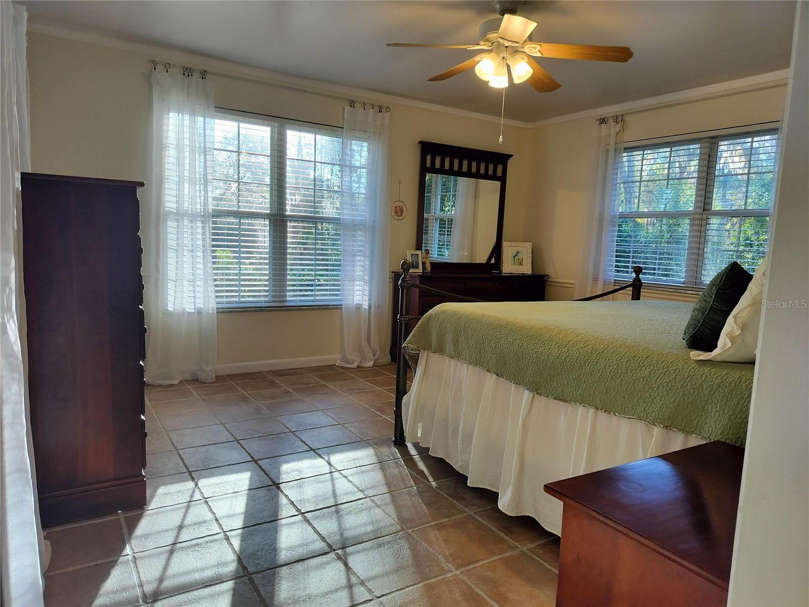 Image 21 of 36 For 450 58th Street