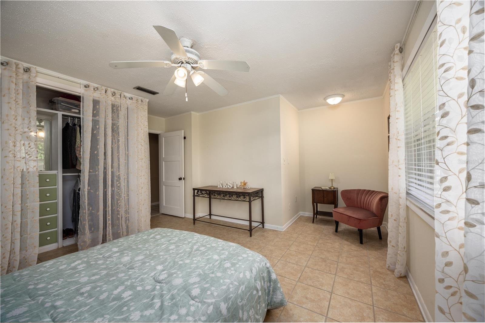 Image 28 of 36 For 450 58th Street