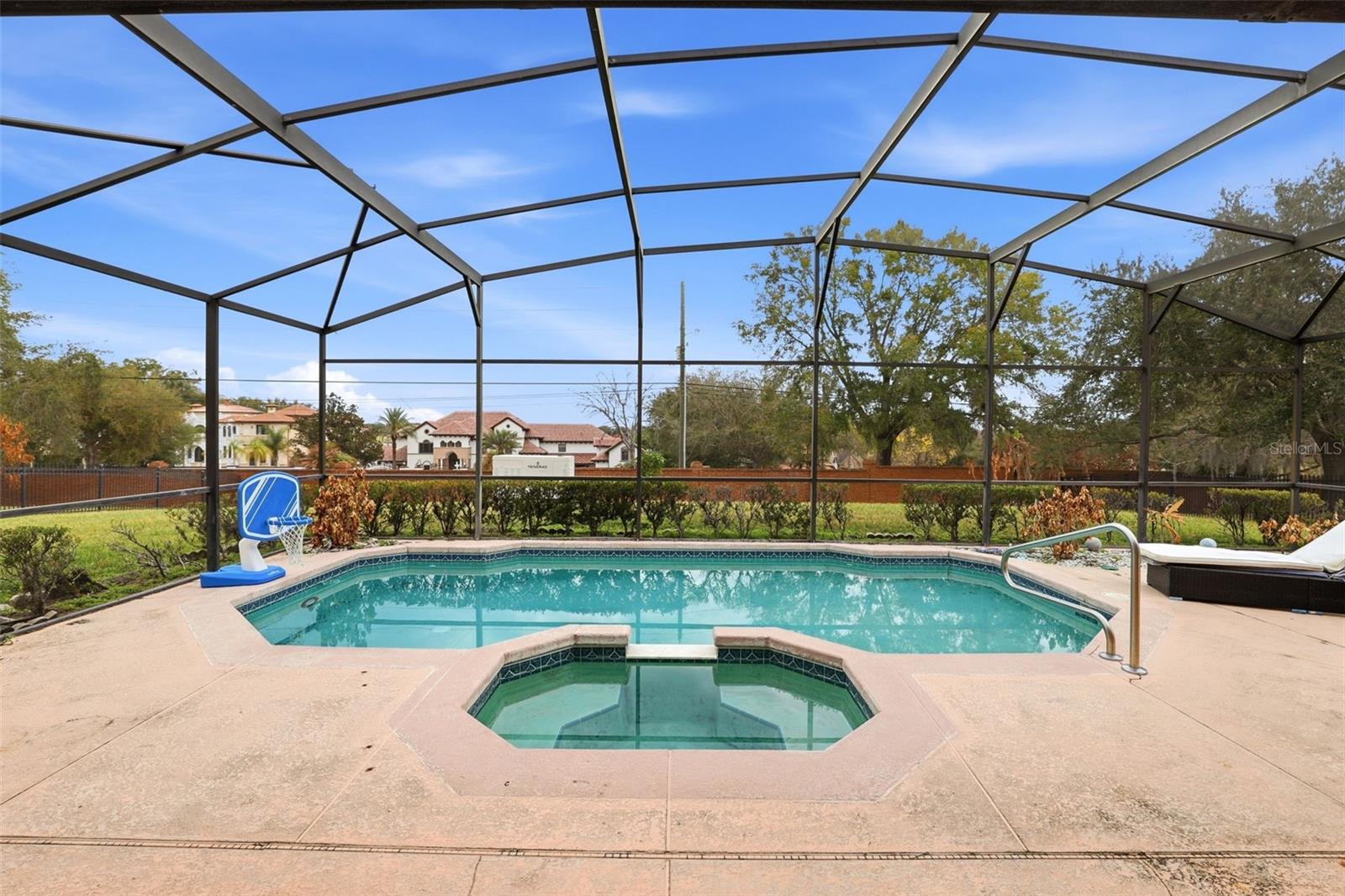 Image 14 of 28 For 9669 Westover Club Circle