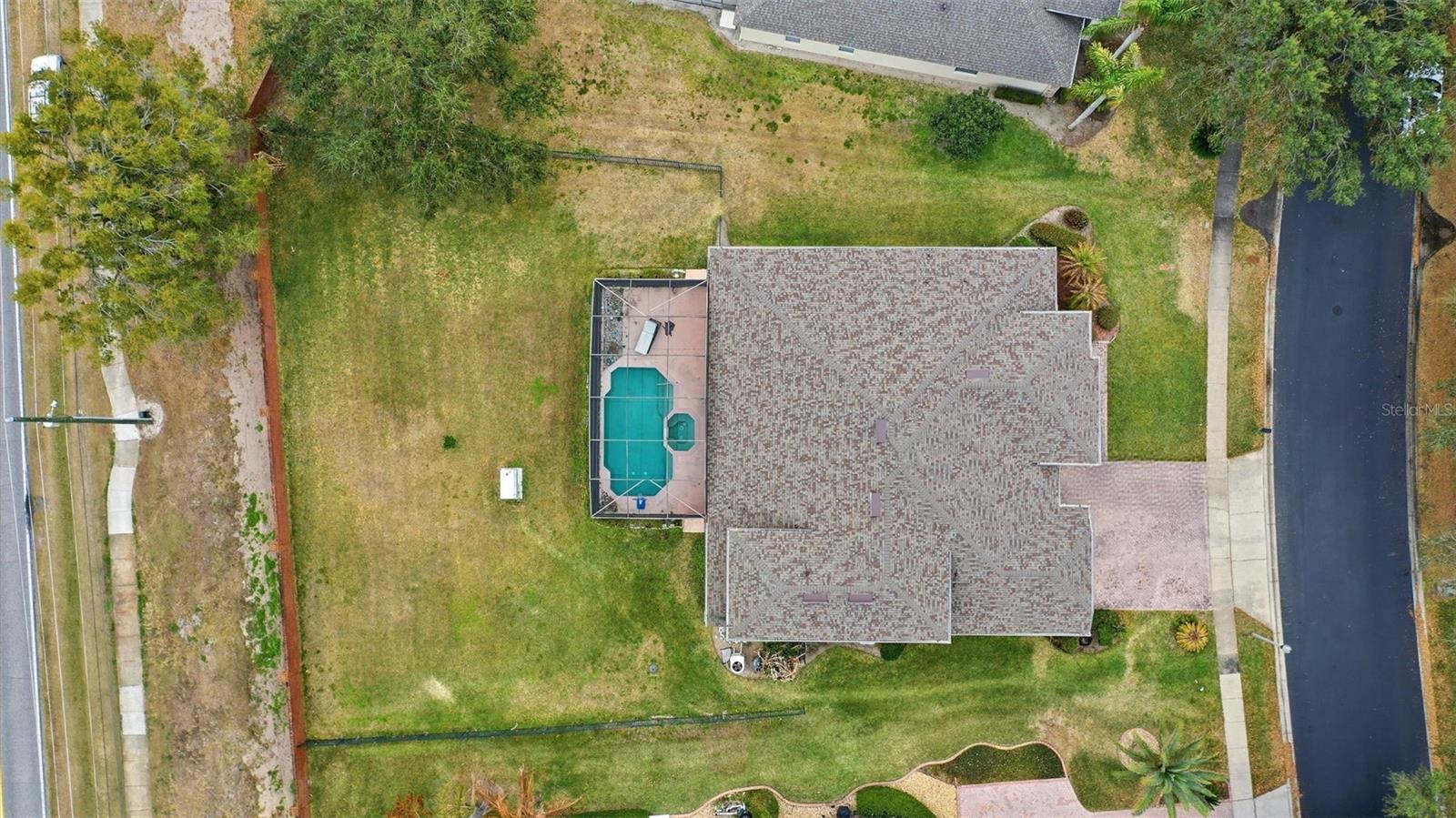 Image 17 of 28 For 9669 Westover Club Circle