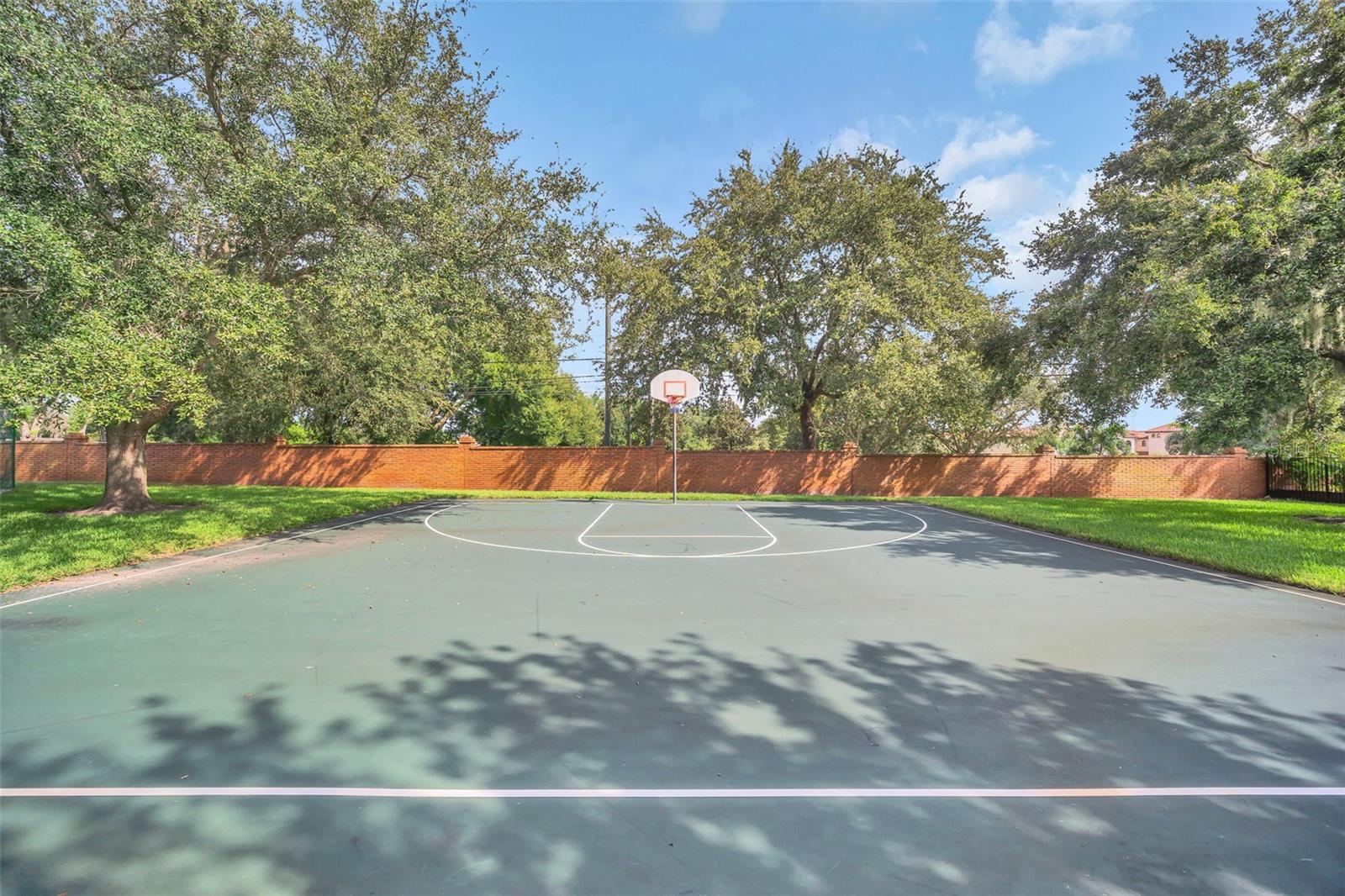 Image 23 of 28 For 9669 Westover Club Circle