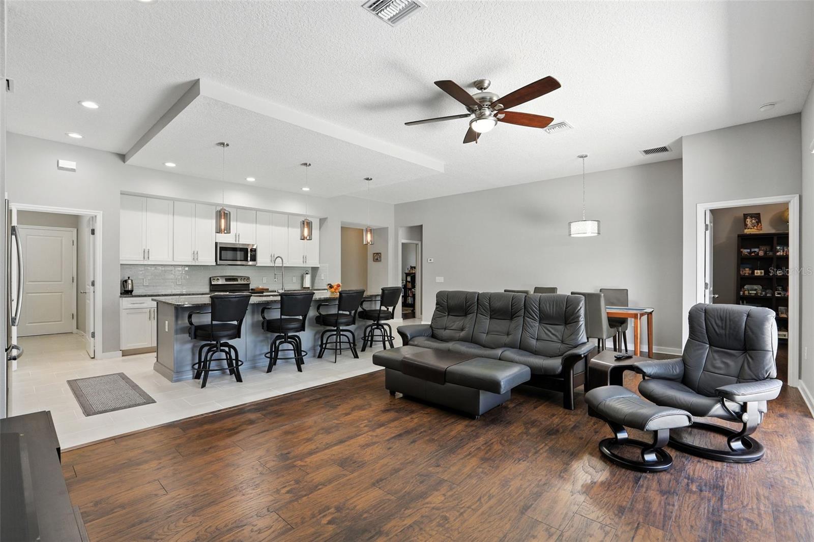 Image 13 of 63 For 1075 Chase Drive