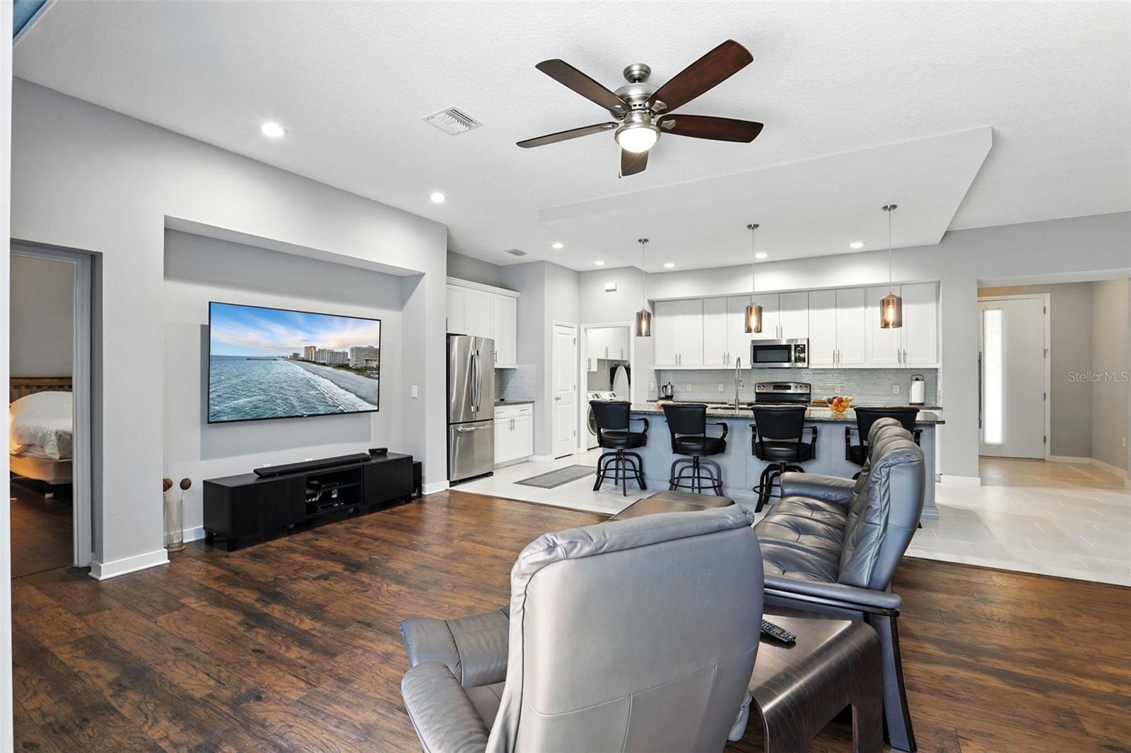 Image 14 of 63 For 1075 Chase Drive