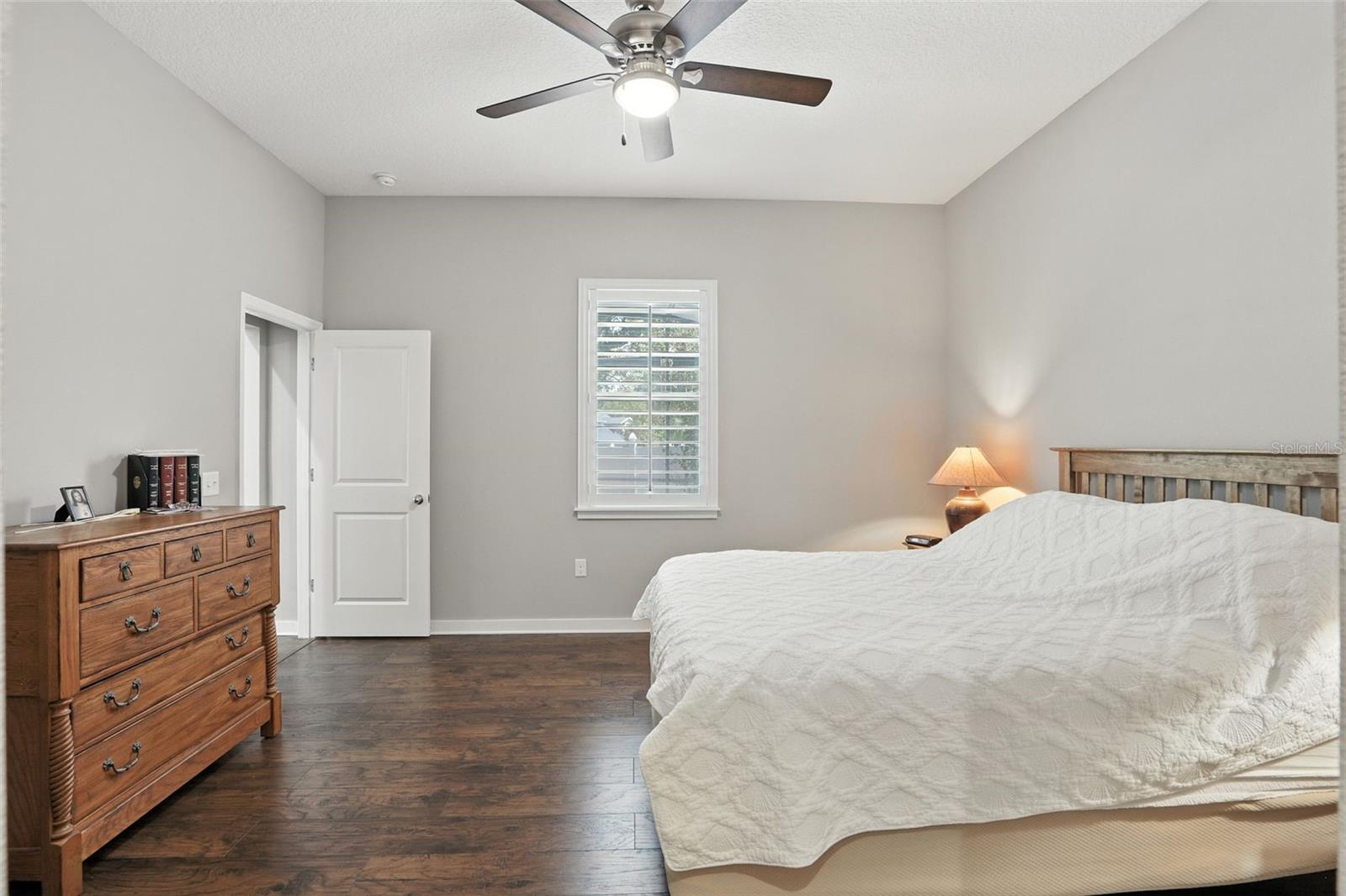 Image 19 of 63 For 1075 Chase Drive