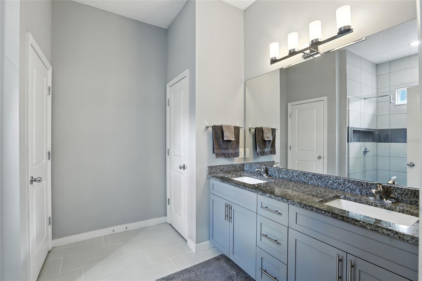 Image 20 of 63 For 1075 Chase Drive