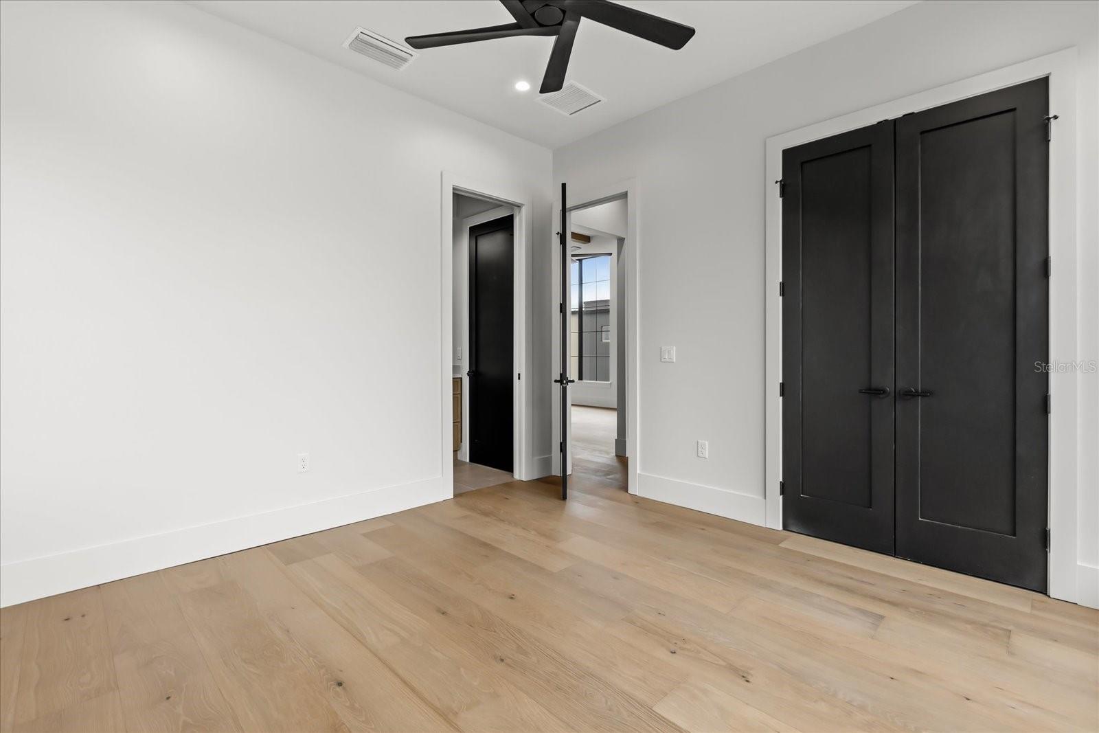 Image 24 of 46 For 629 Country Club Drive