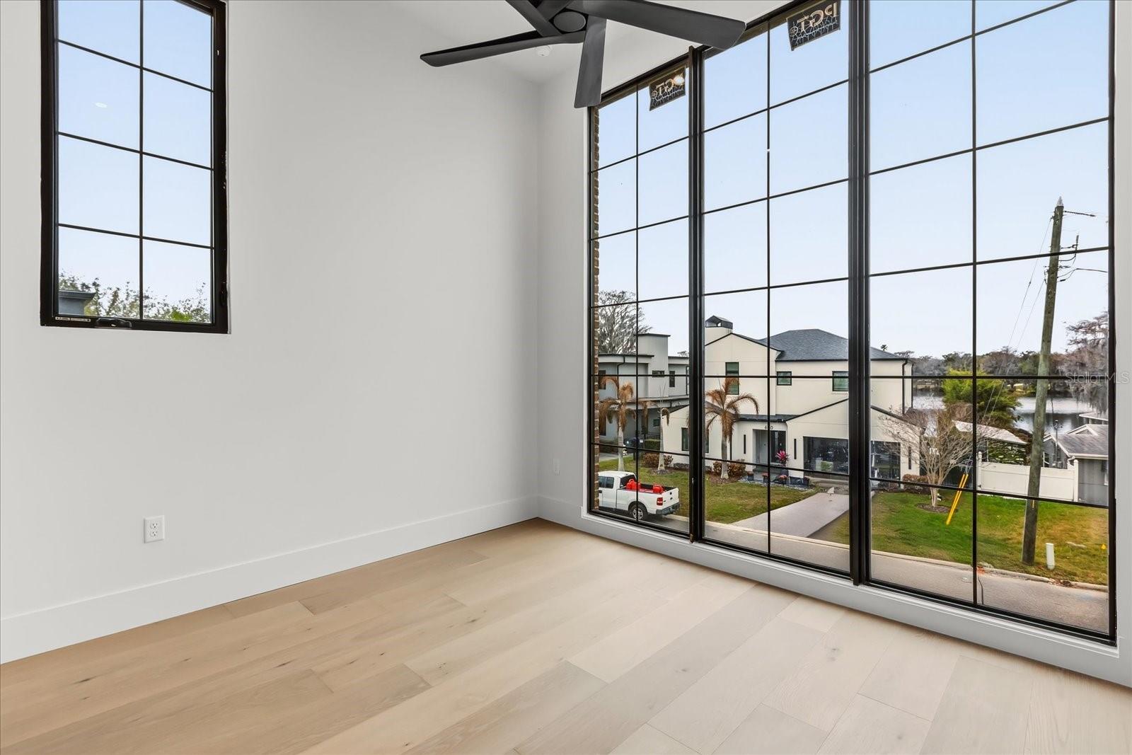 Image 26 of 46 For 629 Country Club Drive