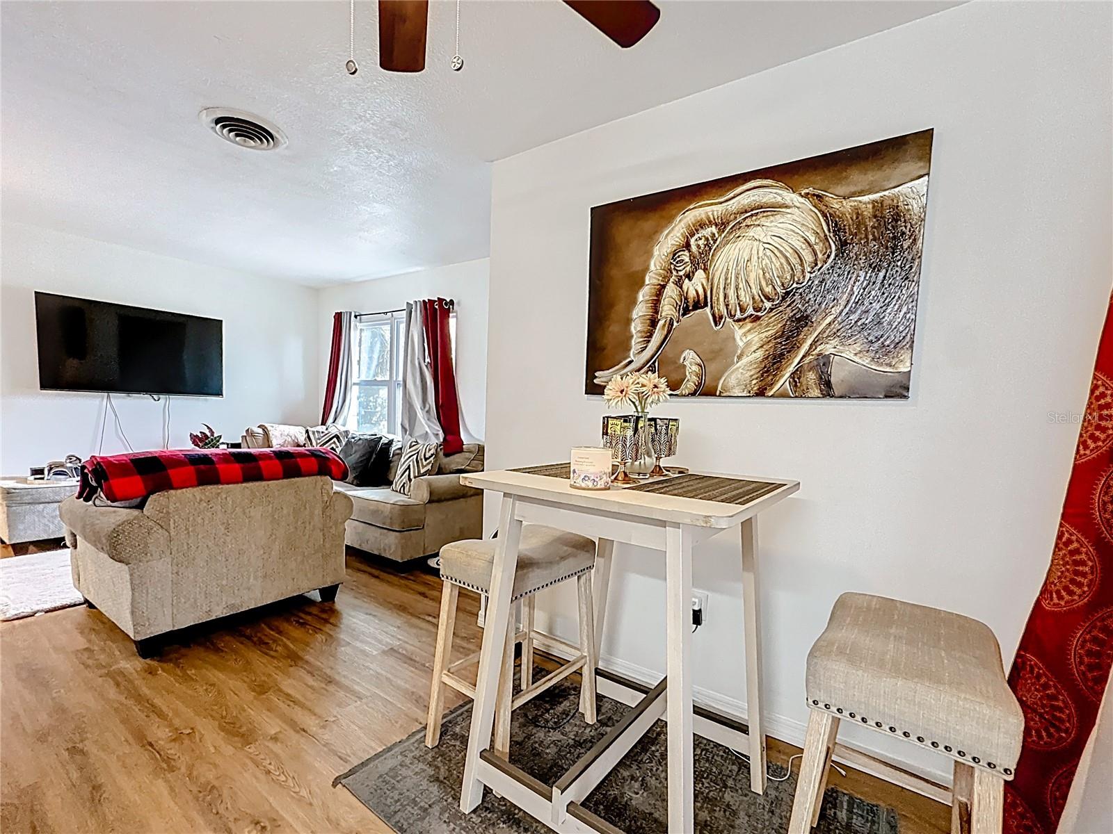 Image 13 of 35 For 741 Hillview Drive