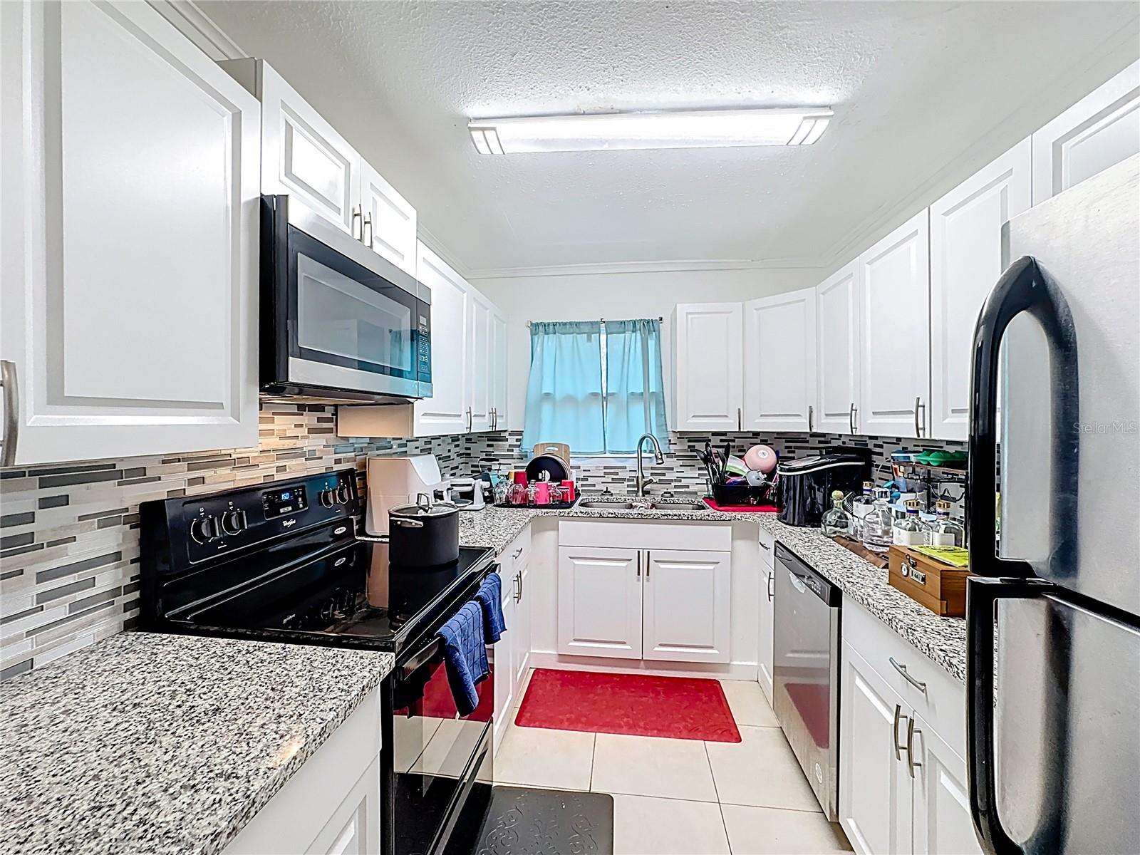 Image 15 of 35 For 741 Hillview Drive