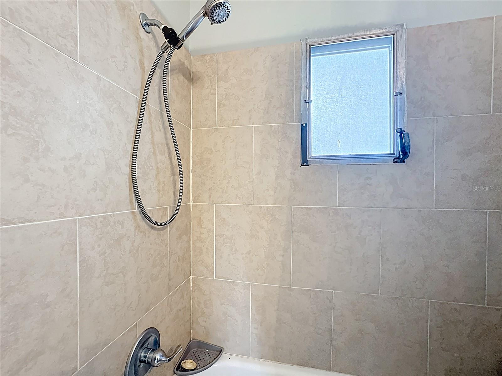 Image 23 of 35 For 741 Hillview Drive