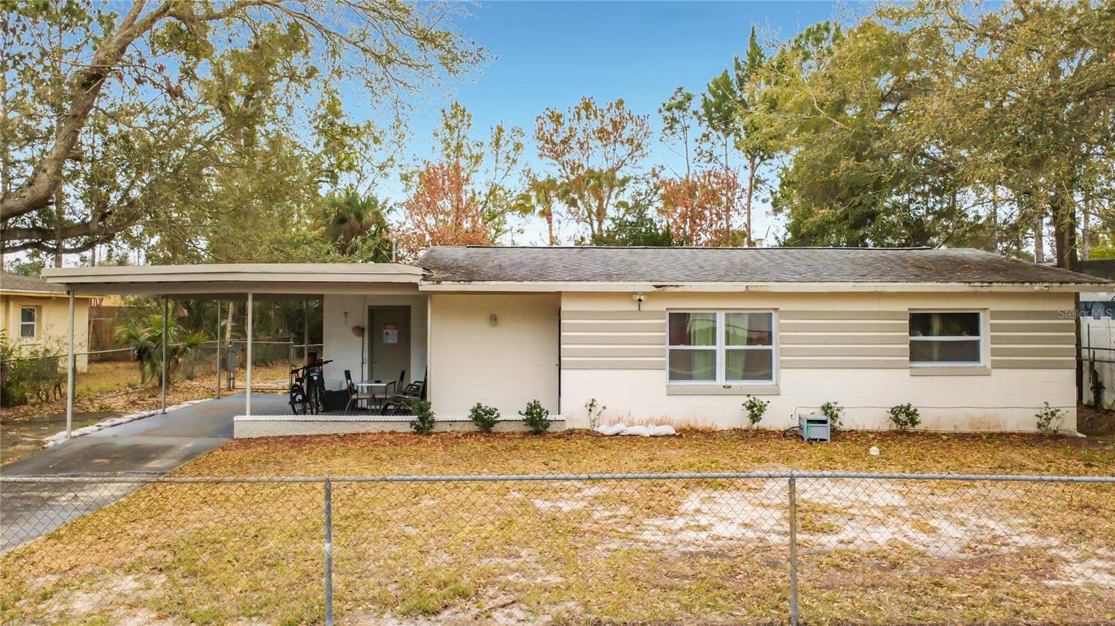 Image 4 of 35 For 741 Hillview Drive