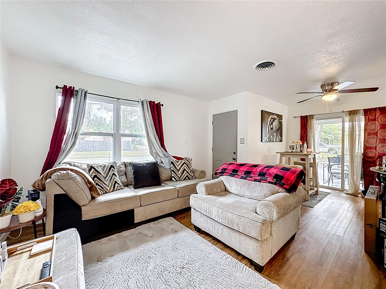 Image 8 of 35 For 741 Hillview Drive