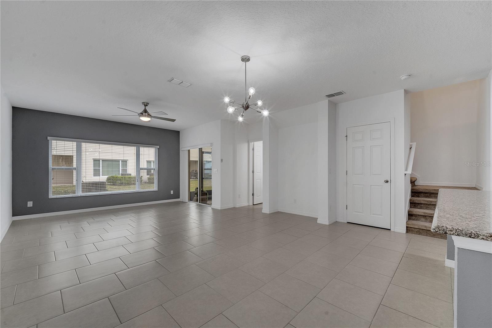 Image 18 of 49 For 1212 Pensacola Court