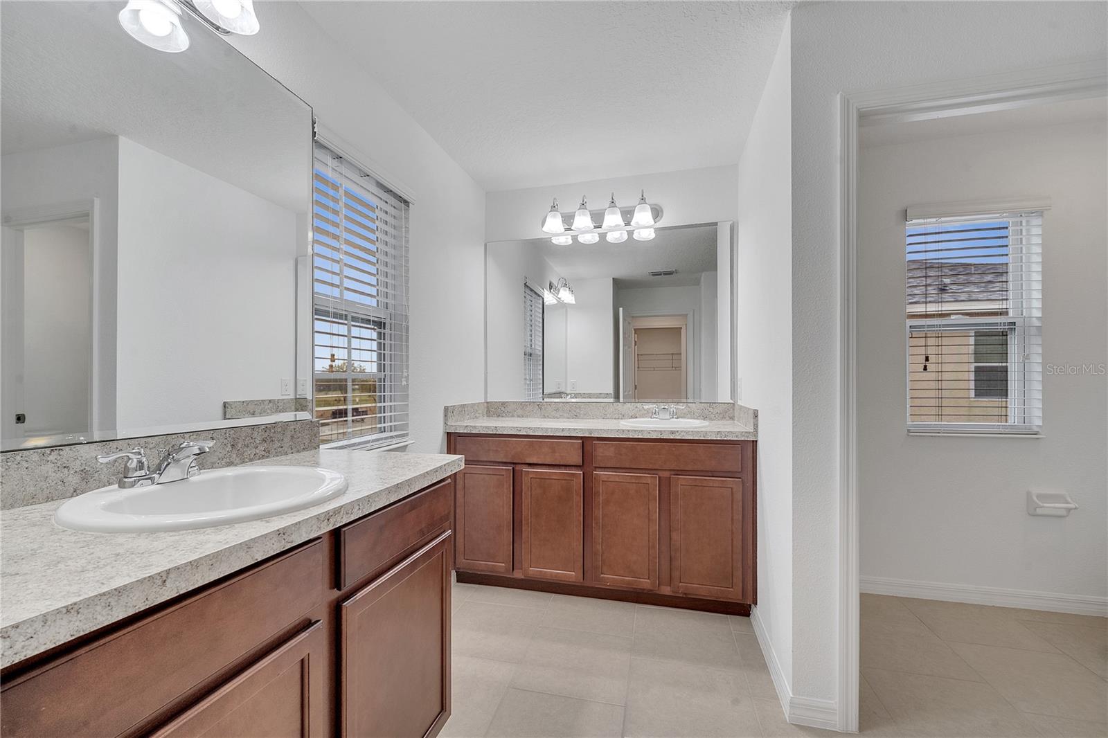 Image 27 of 49 For 1212 Pensacola Court