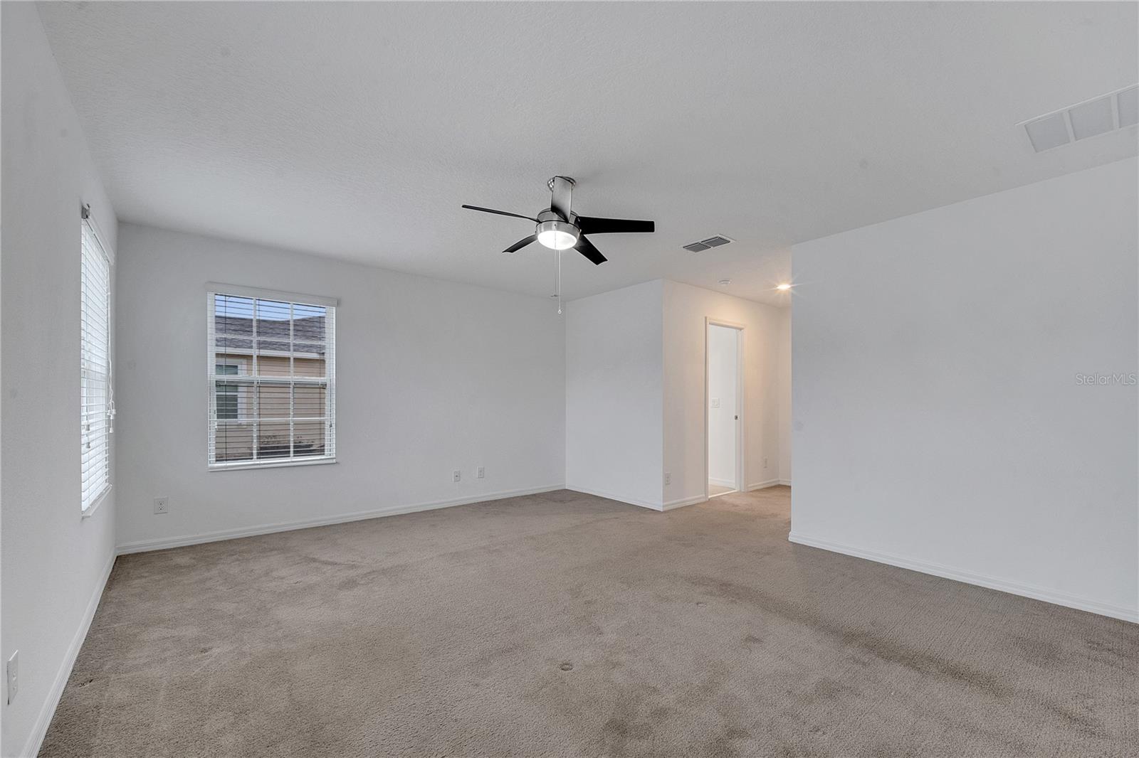 Image 31 of 49 For 1212 Pensacola Court